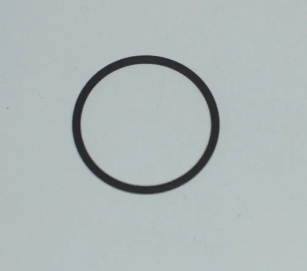 Schwarzer O-Ring auf hellem Hintergrund, möglicherweise für einen Durchflusssensor, passend für Daikin Produkte.